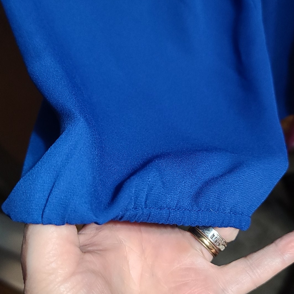 Blouse - Picture 2 of 5
